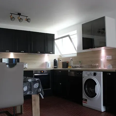 Entierement Renove A Les Bains Avec Jardin * Ronce-les-Bains