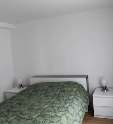 Neuf 2 Avec Jardin 2 Places De Parking Securise A 300 Metres De La Apartamento *